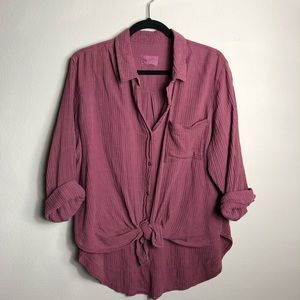 Universal Threads • Linen style button up shirt